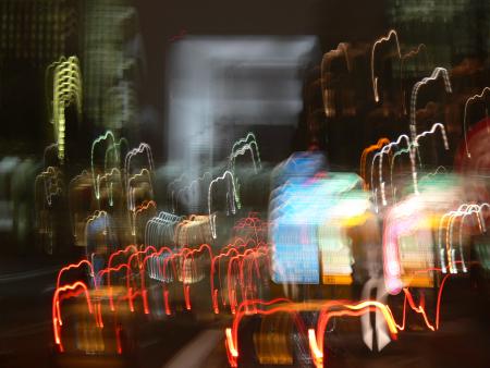 circulation nocturne en dessous à la défense